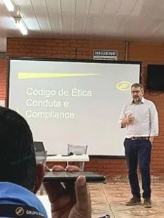 Treinamento de Ética, Conduta e Compliance - Grupo Farias